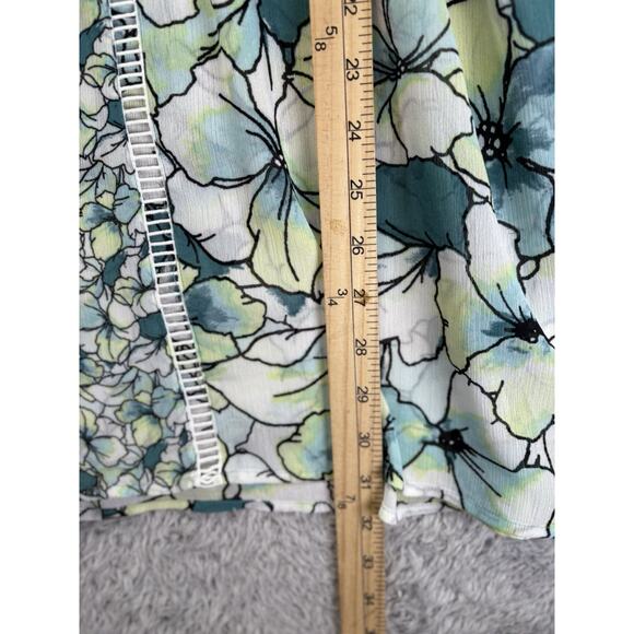 Catherines Top Women 1X Blue White Floral Short Sleeve Popover Lightweight Sheer - Picture 7 of 11